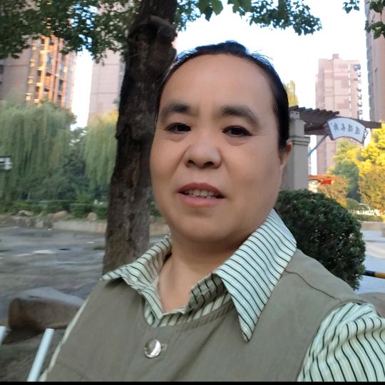小草晚上八点十分开播