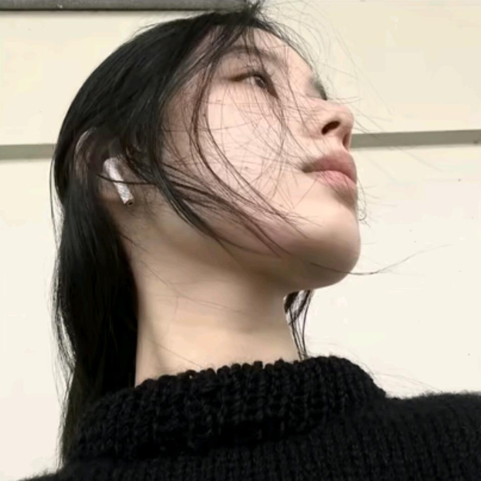 酣睡小熊、