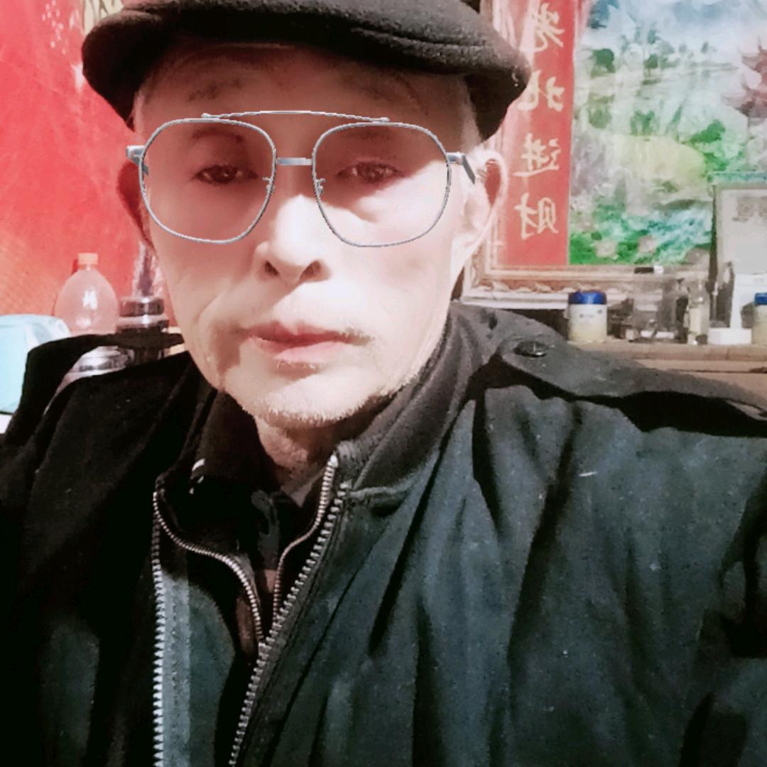 喜笑颜开爱好戏曲每天上午开播。