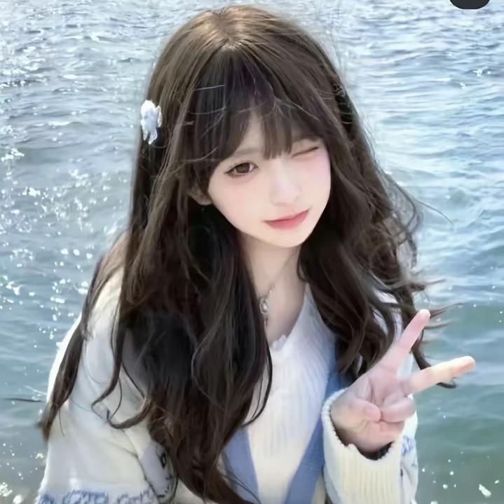 艺筱昕~头像