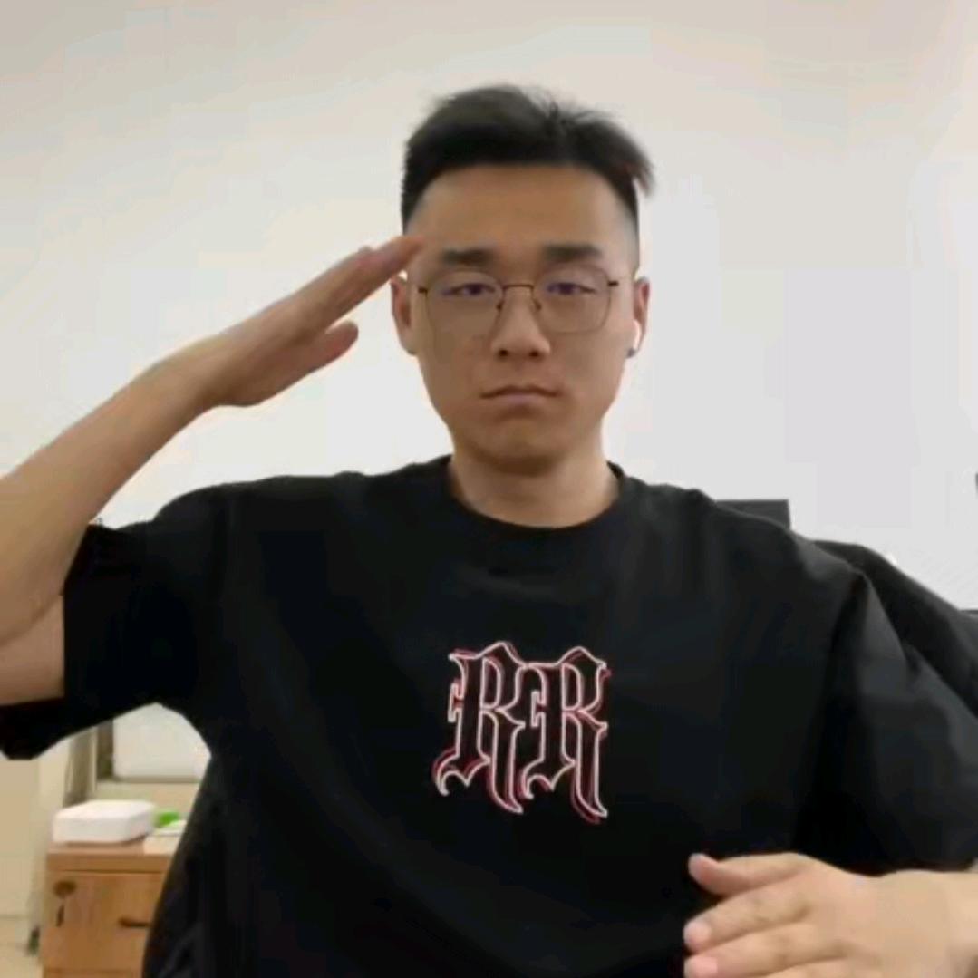 军哥去游泳吧