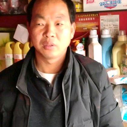 春暖花开笨笨微笑的男人