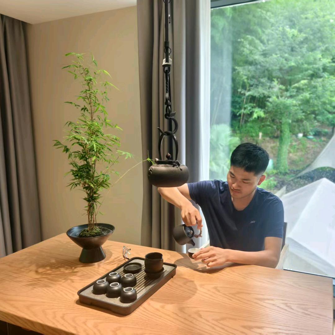 在芜湖做金融的的二次元老男孩