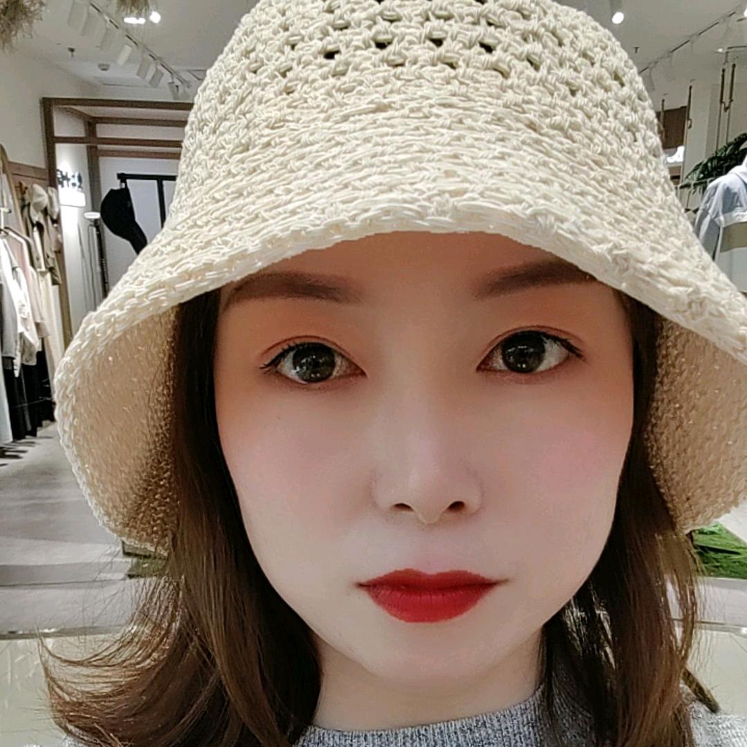 @红霞