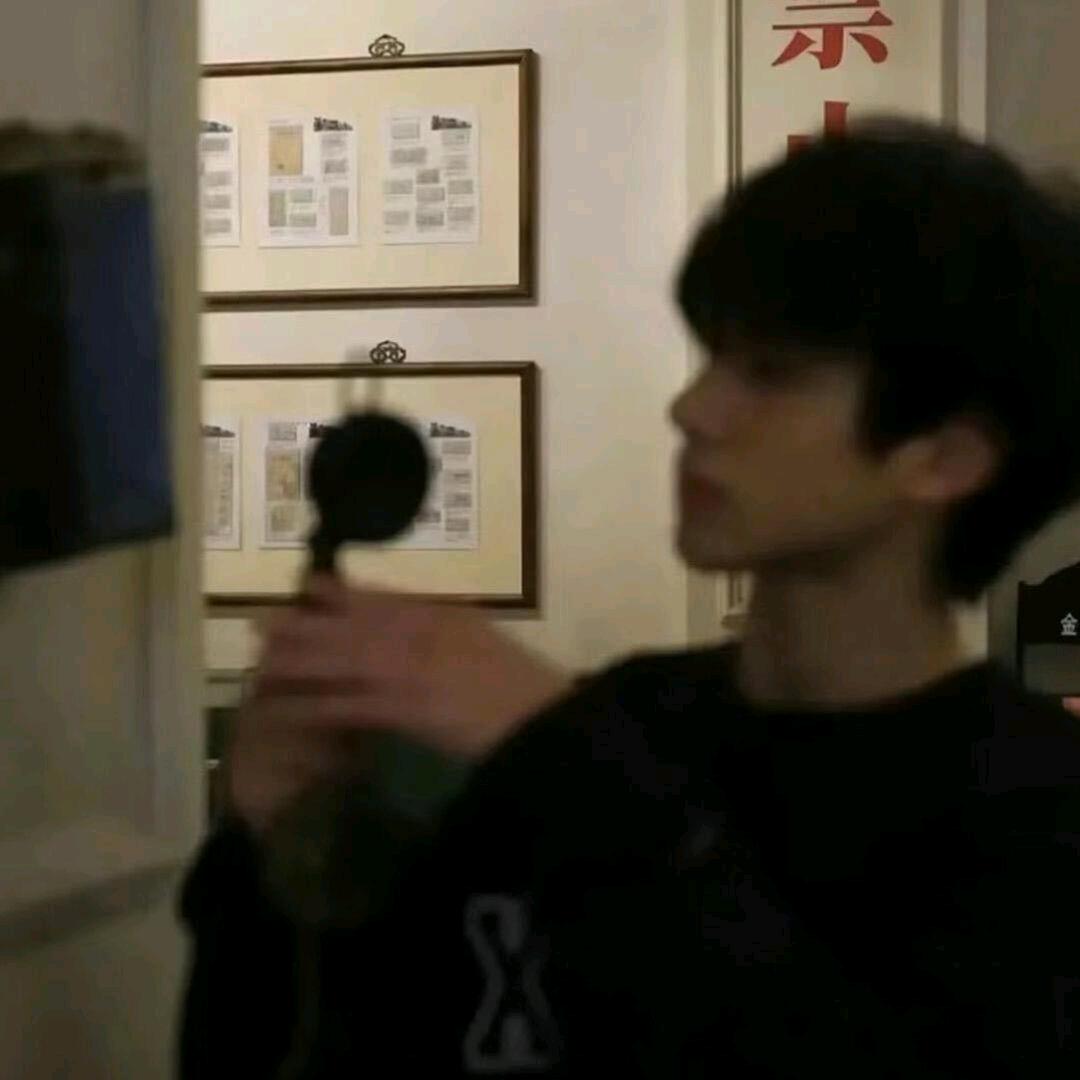 此间月