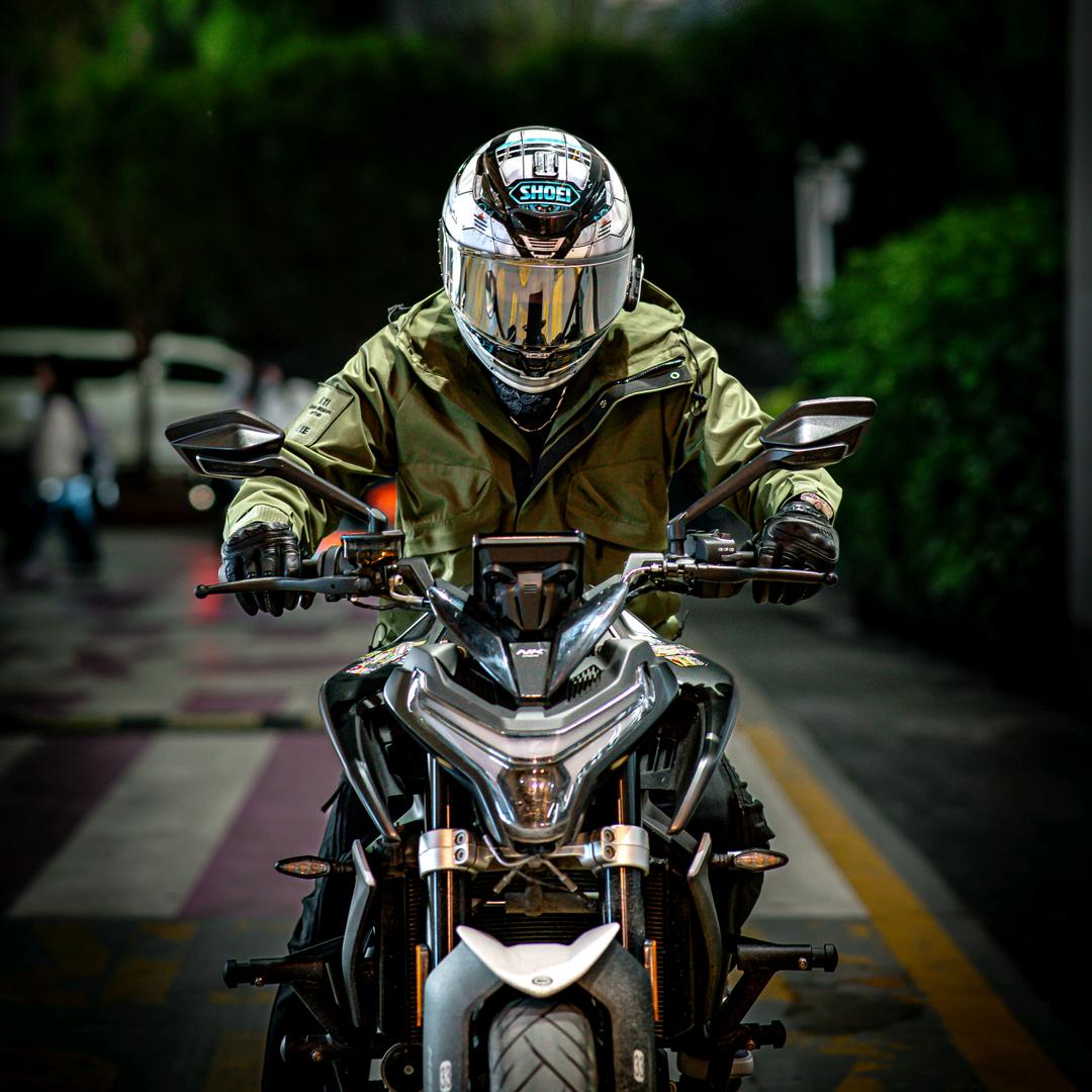 🏍️游客𝑾𝑨𝑵𝑮