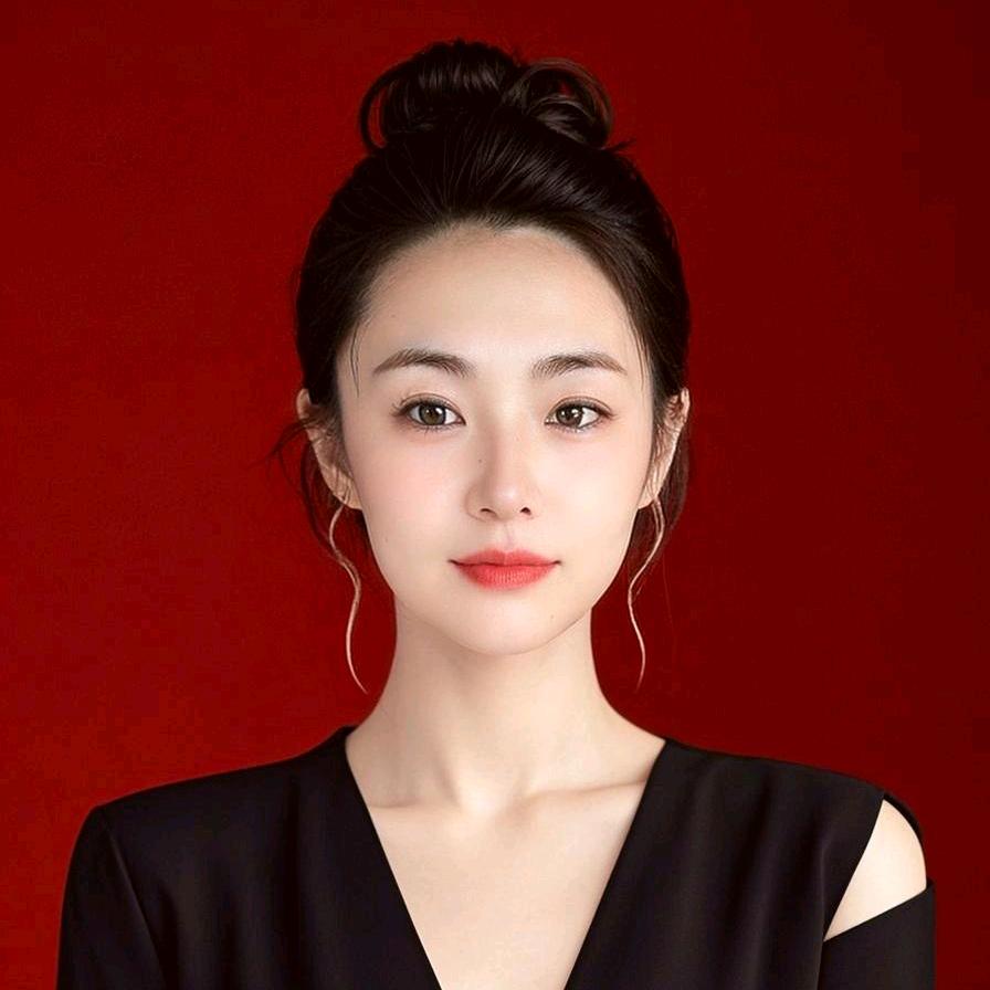 一个卖房子的女店长