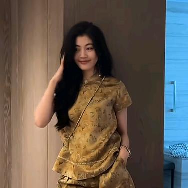 妮蔻💗直播爆款