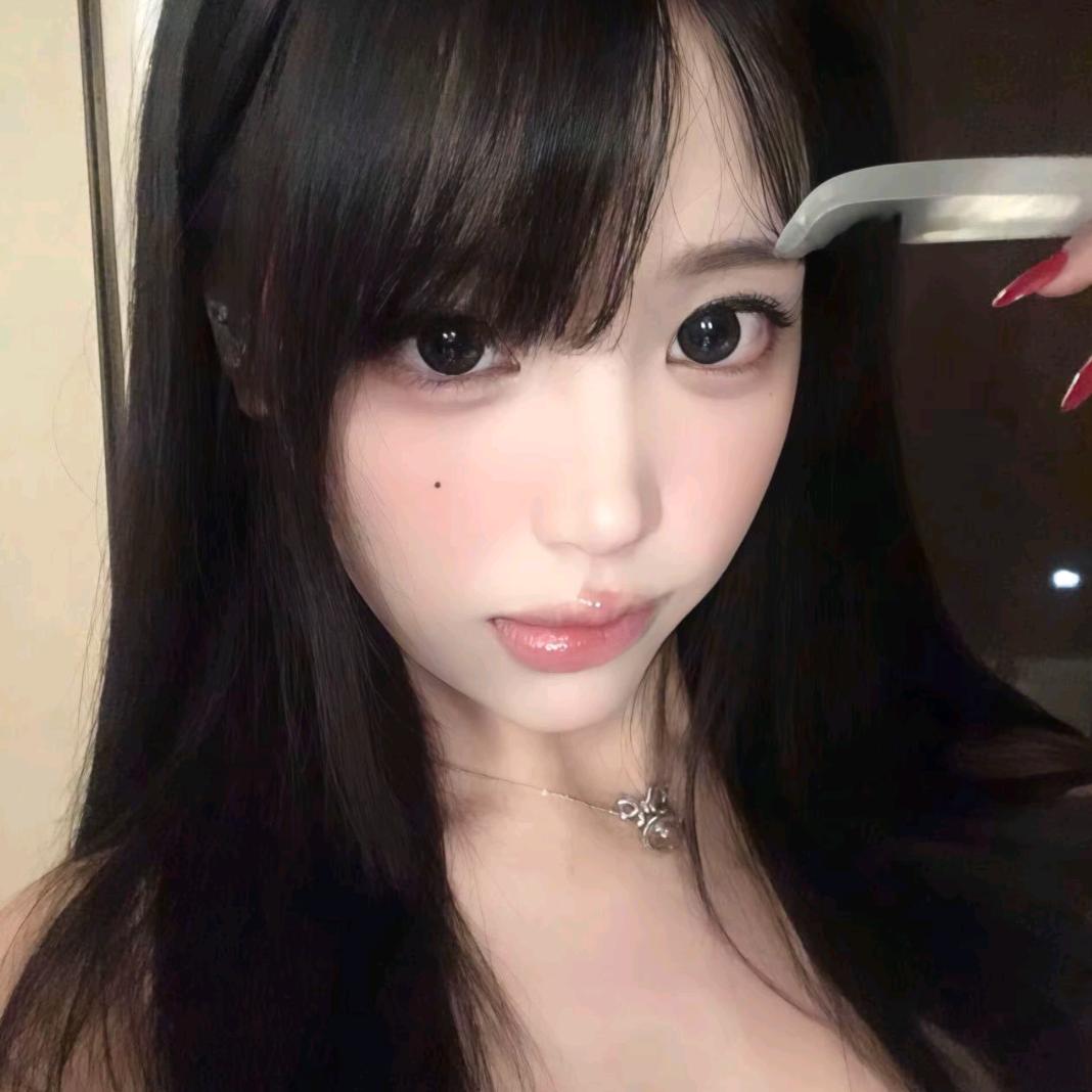 Yiy头像