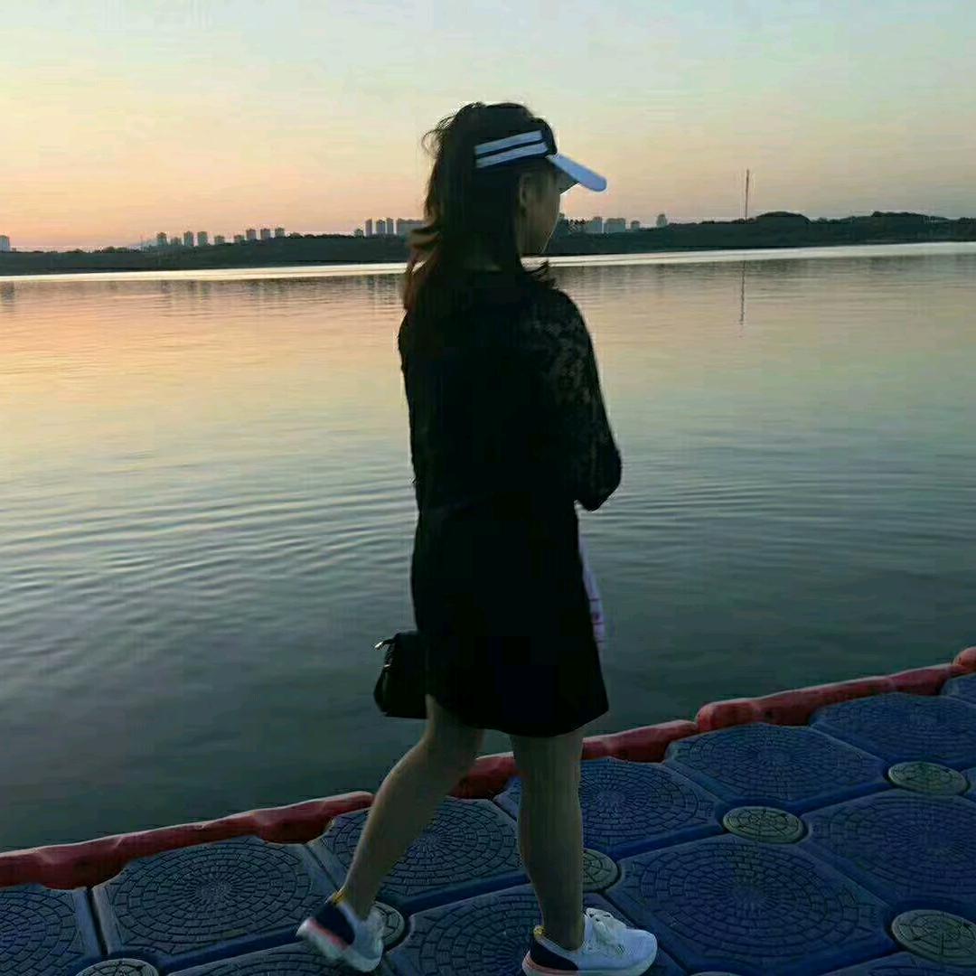 广西陆川《海蓝》