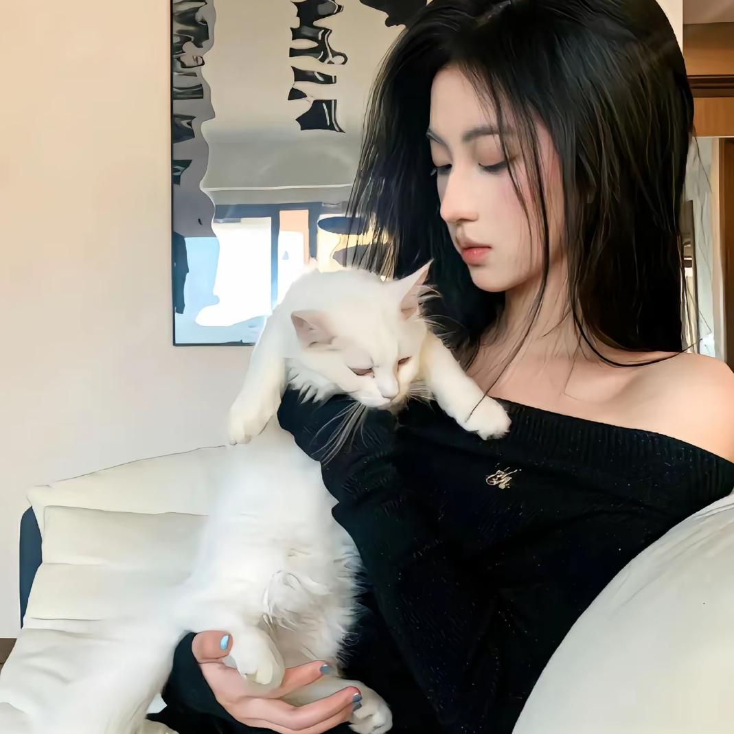 Qq.
