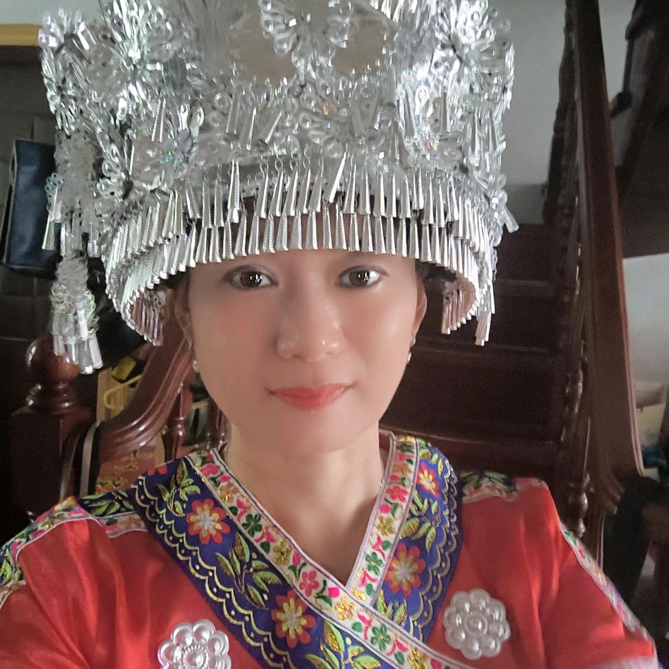 英子爱唱歌