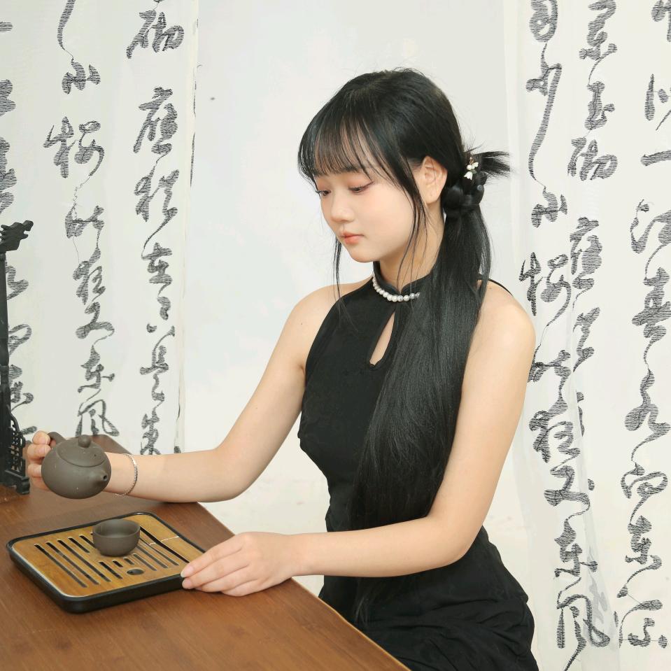 廖一一