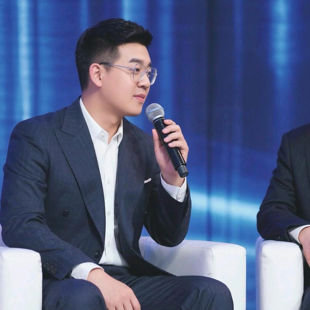 远景智投任先生