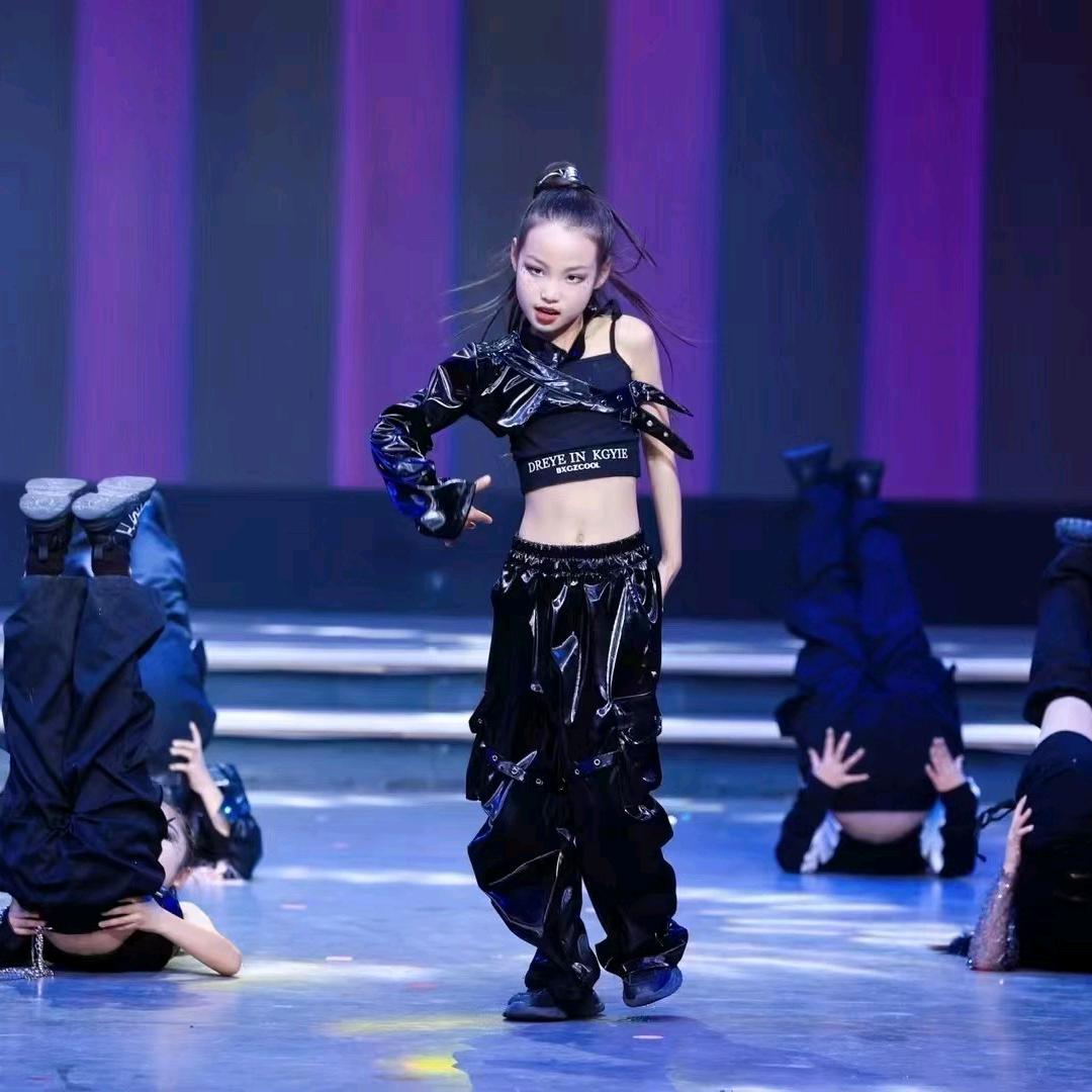 梦涵爱跳舞呀💃