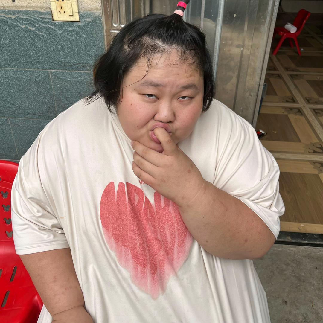 憨妮大胃袋（专治不开心）