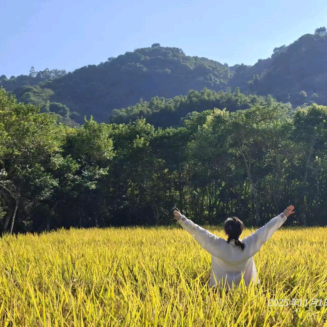 爱唱🎤爱动🏸爱吃🍲~ling