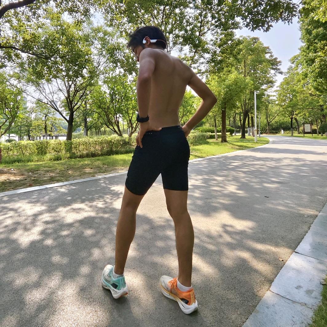 阿袁不想跑5000