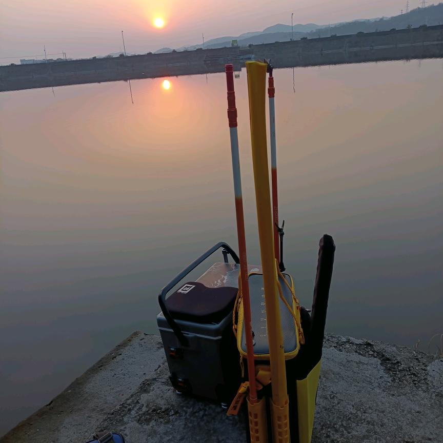 爱钓鱼🎣沃沃🎣