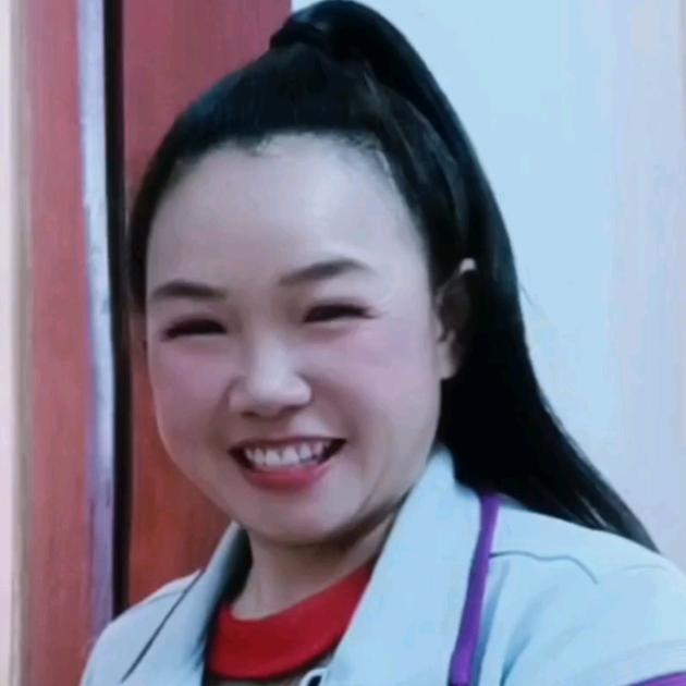 金色的眼泪…爱山歌娱乐的农村姑娘