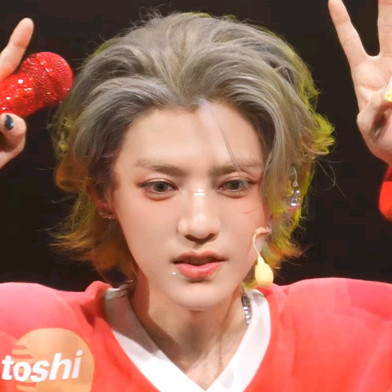 小鹿🦌.