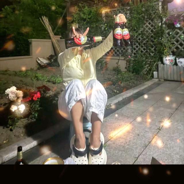 梅河口张小歪 （不许连赞呦！）