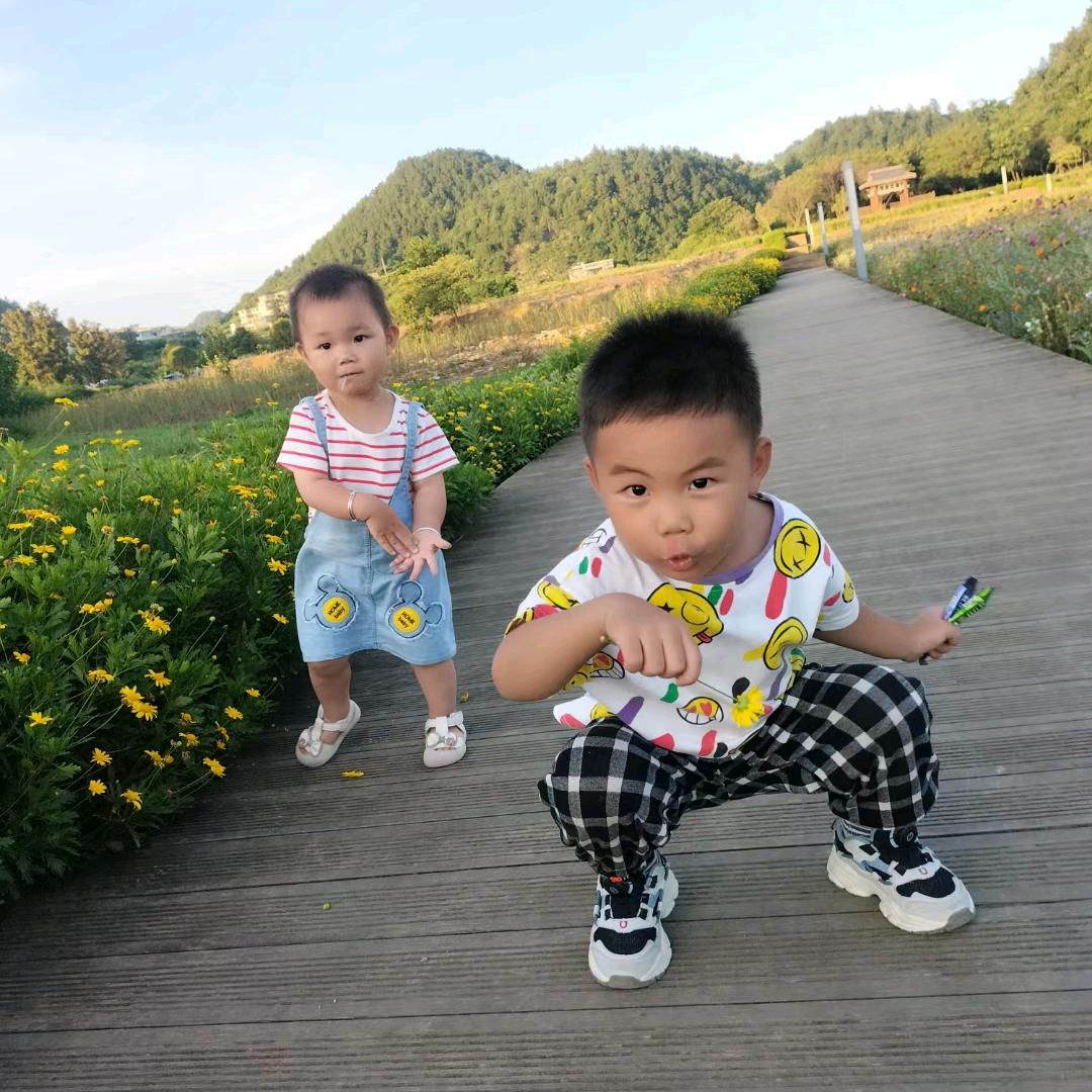 三十多岁的小哥