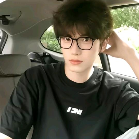 葵枳.