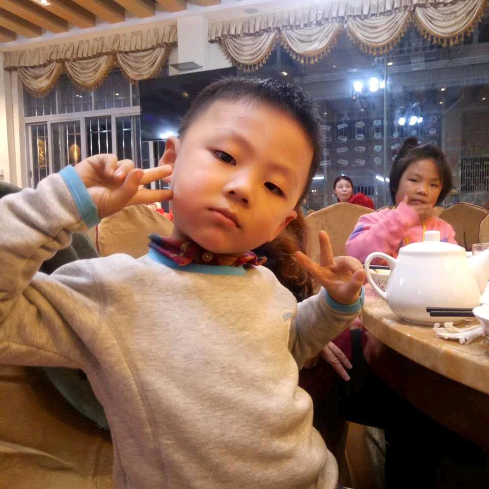 小小琼