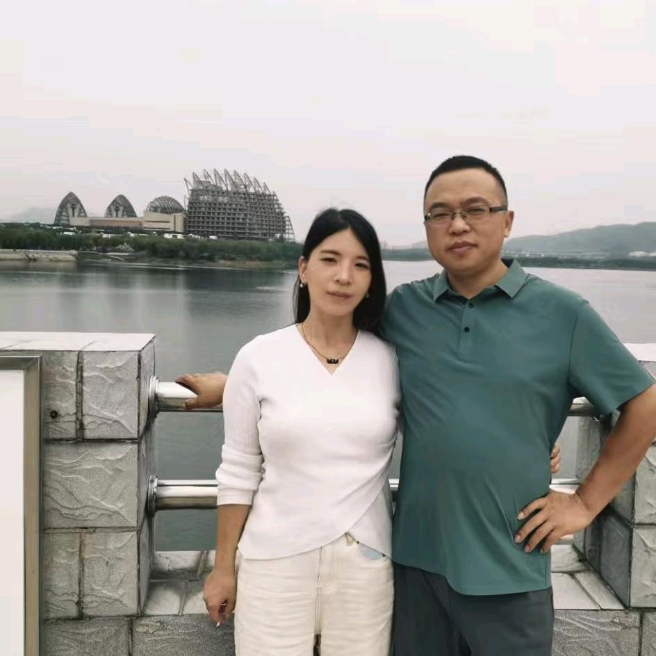 霸气帅哥😍😘小巧玲珑