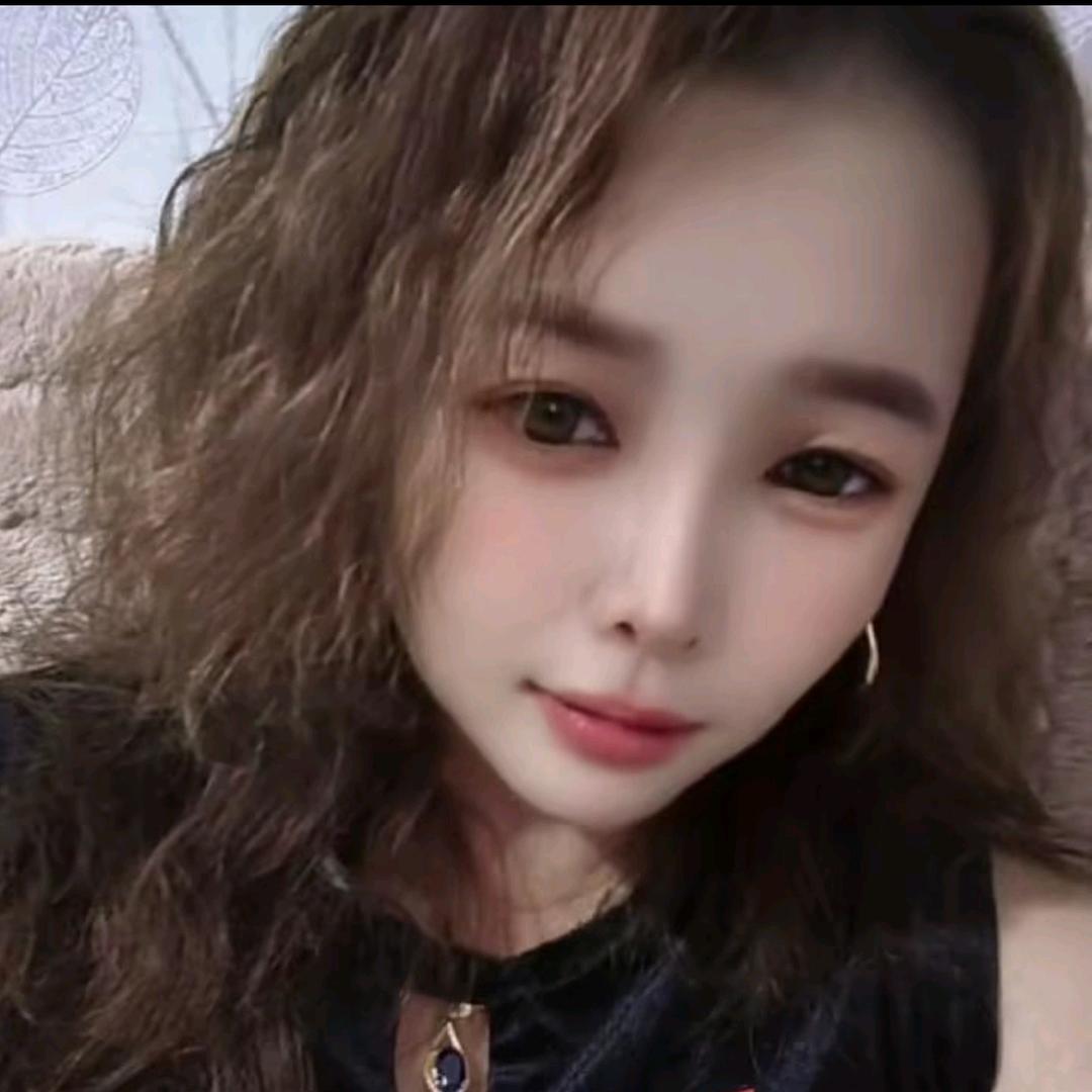 静静 💍 涵