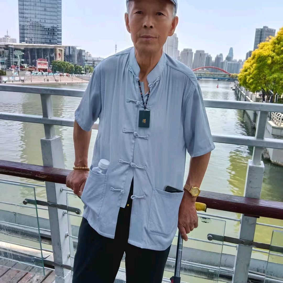 高世亮