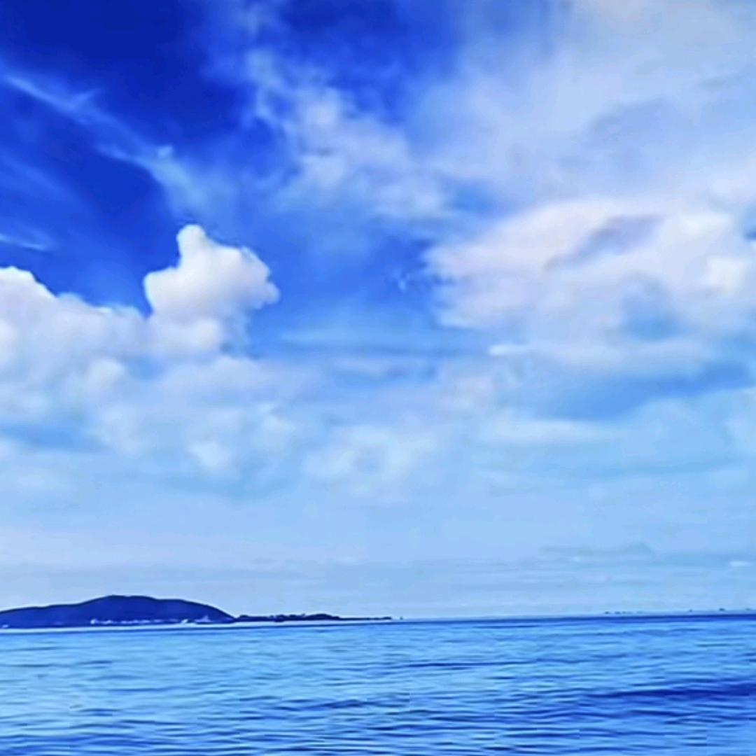蓝天碧海