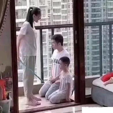 舔狗们，觉醒吧