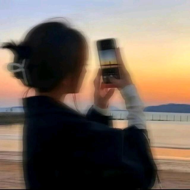 @苏苏 .