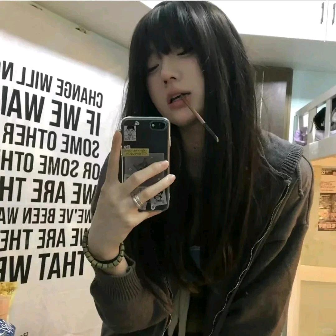 美少女大战蟑螂三百回合