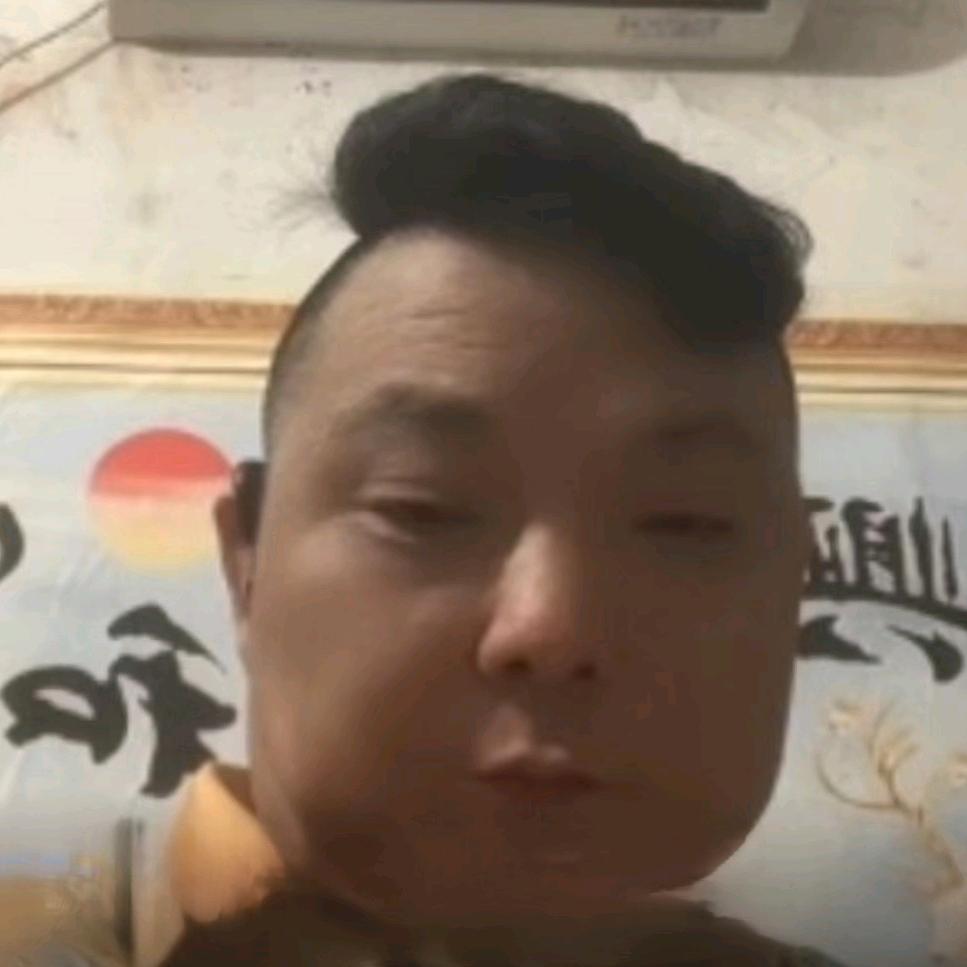 吴所谓是个遗腹子