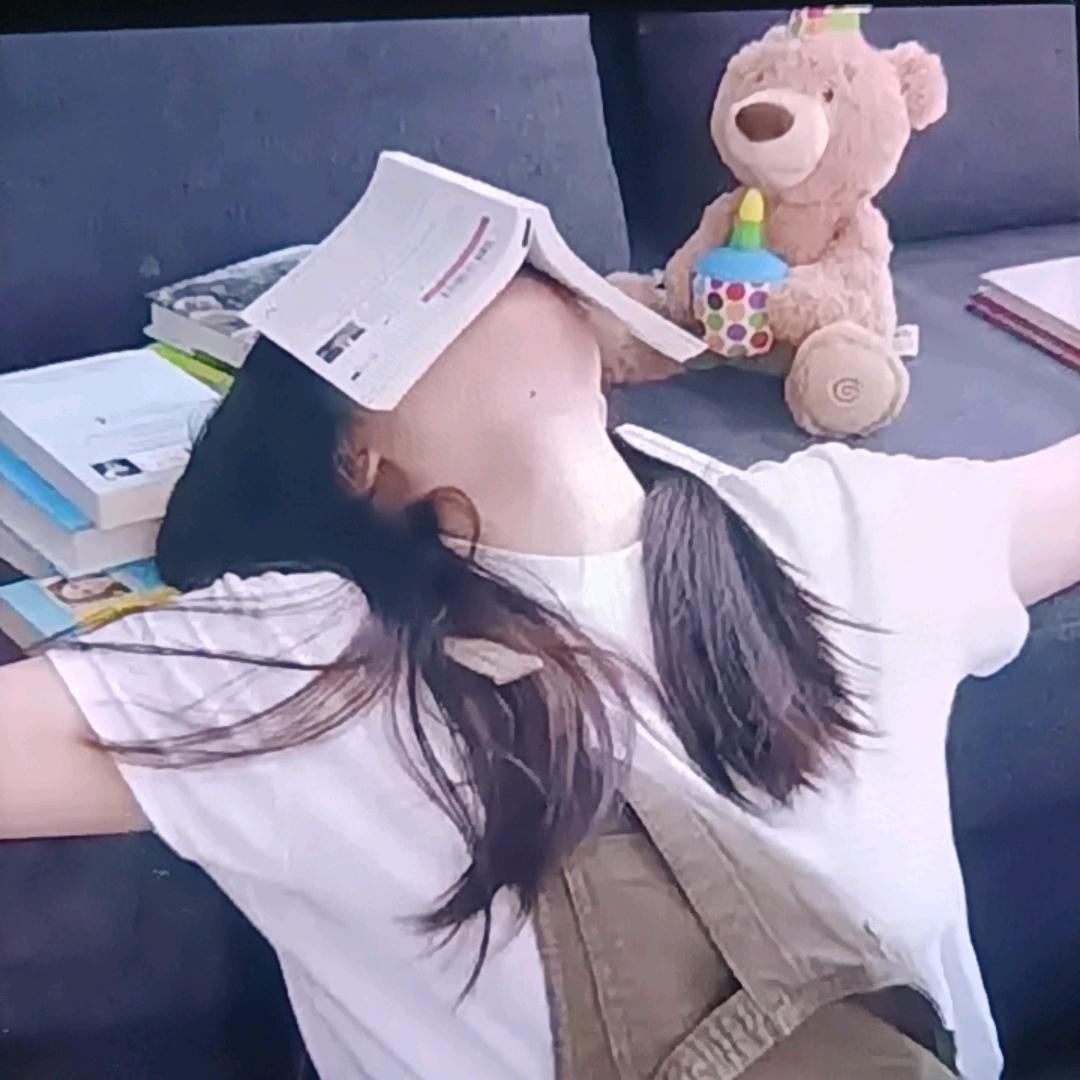 小白兔饿了🦋