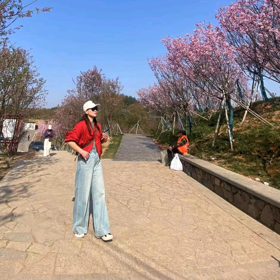 华姐姐💄《衣见不凡服装店》