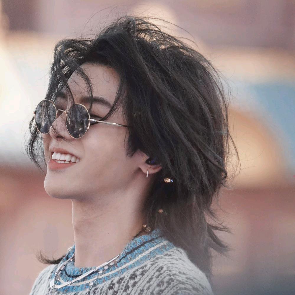 ೭(˵¯̴͒ꇴ¯̴͒˵)౨yu