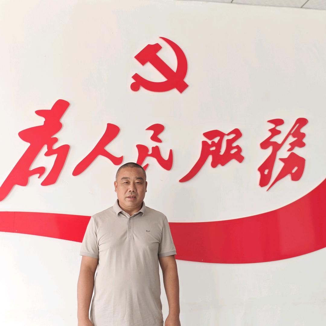 光荣村曹书记