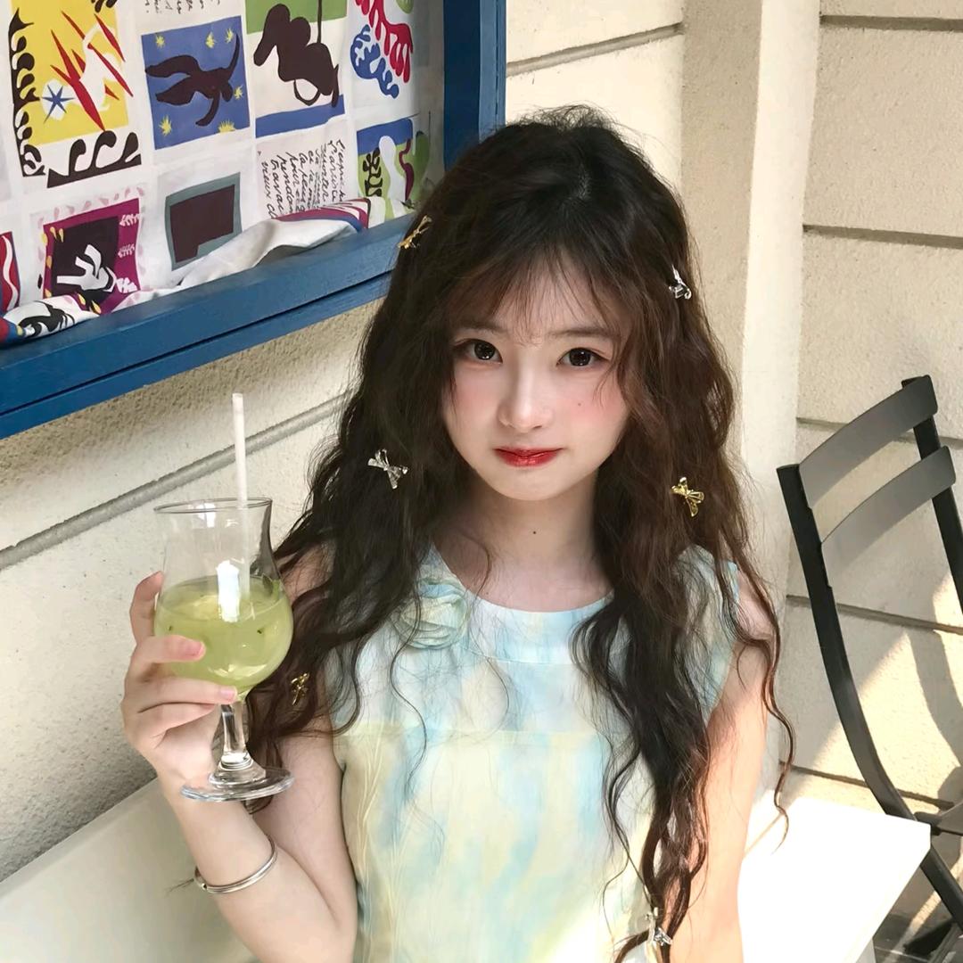 小何. 🎀