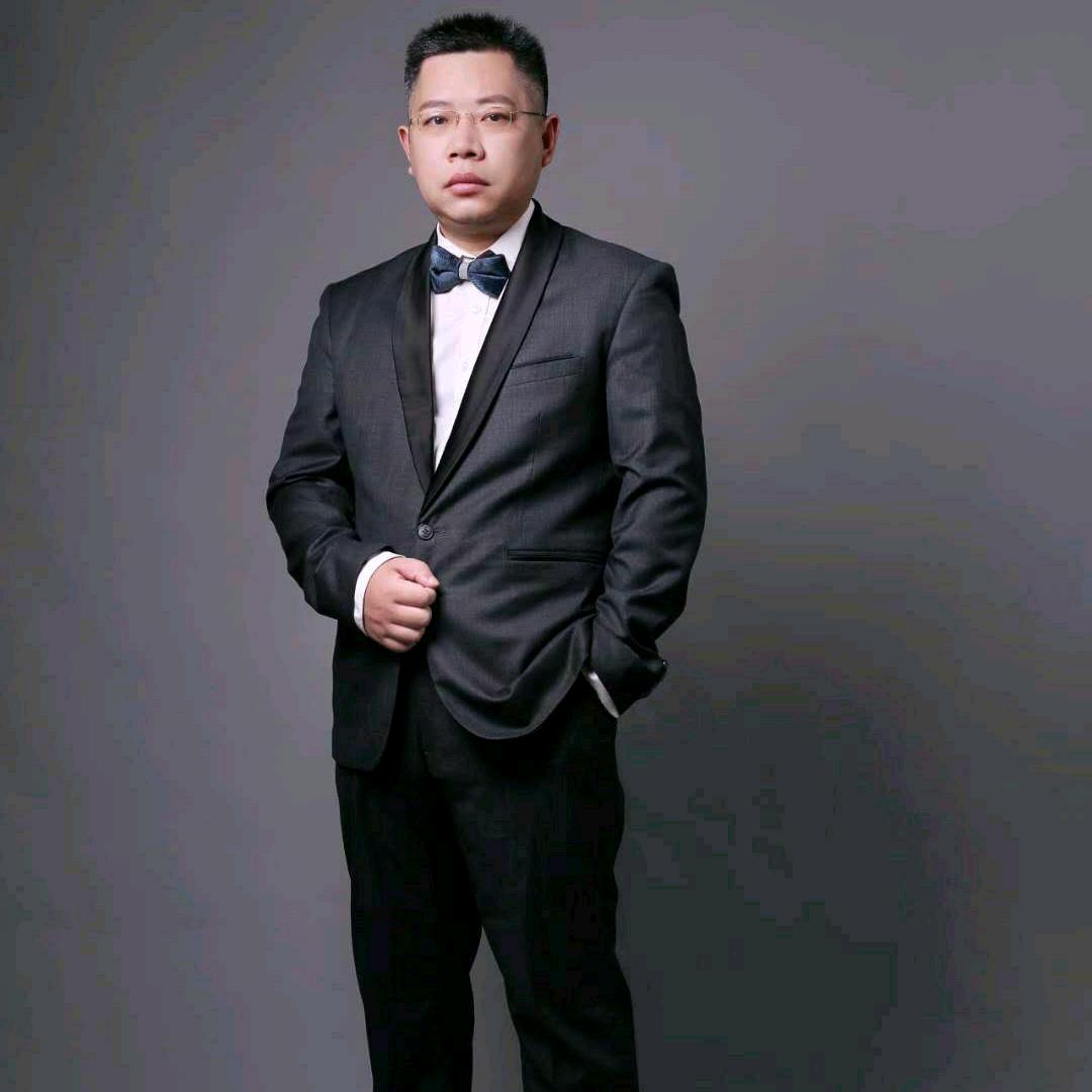 王俊鑫（钢琴）
