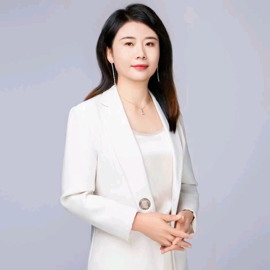 长沙建发缦云 何江妃