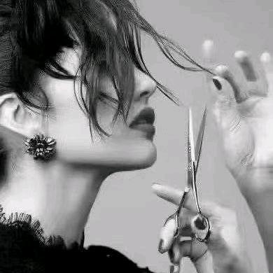 小阿七户外剪发