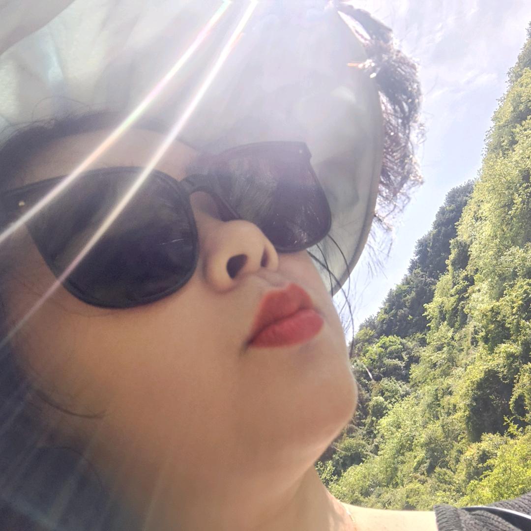 💋    小肉