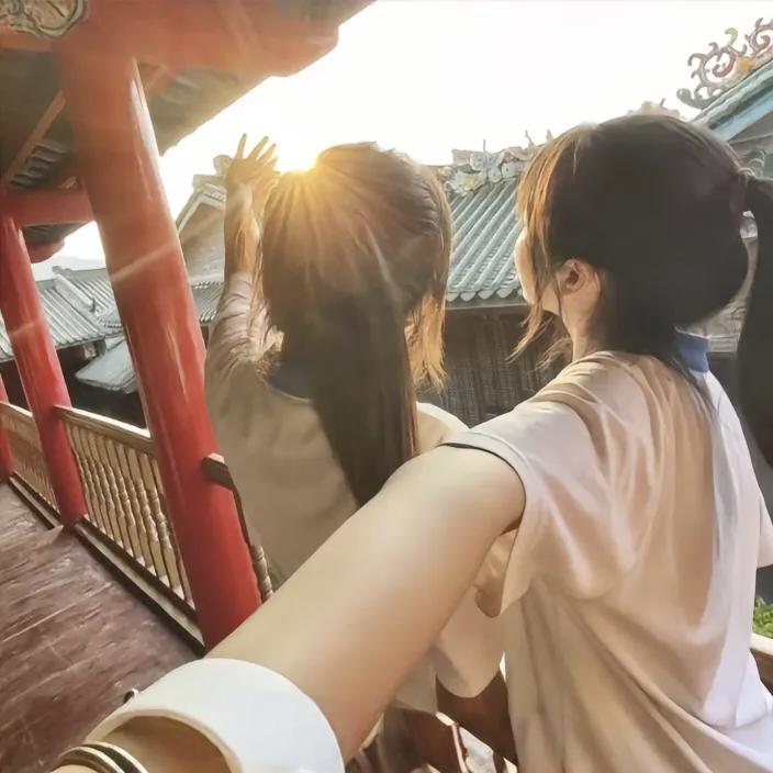 ໑ຼ微笑💔释怀꧔ꦿ᭄:: 🥀