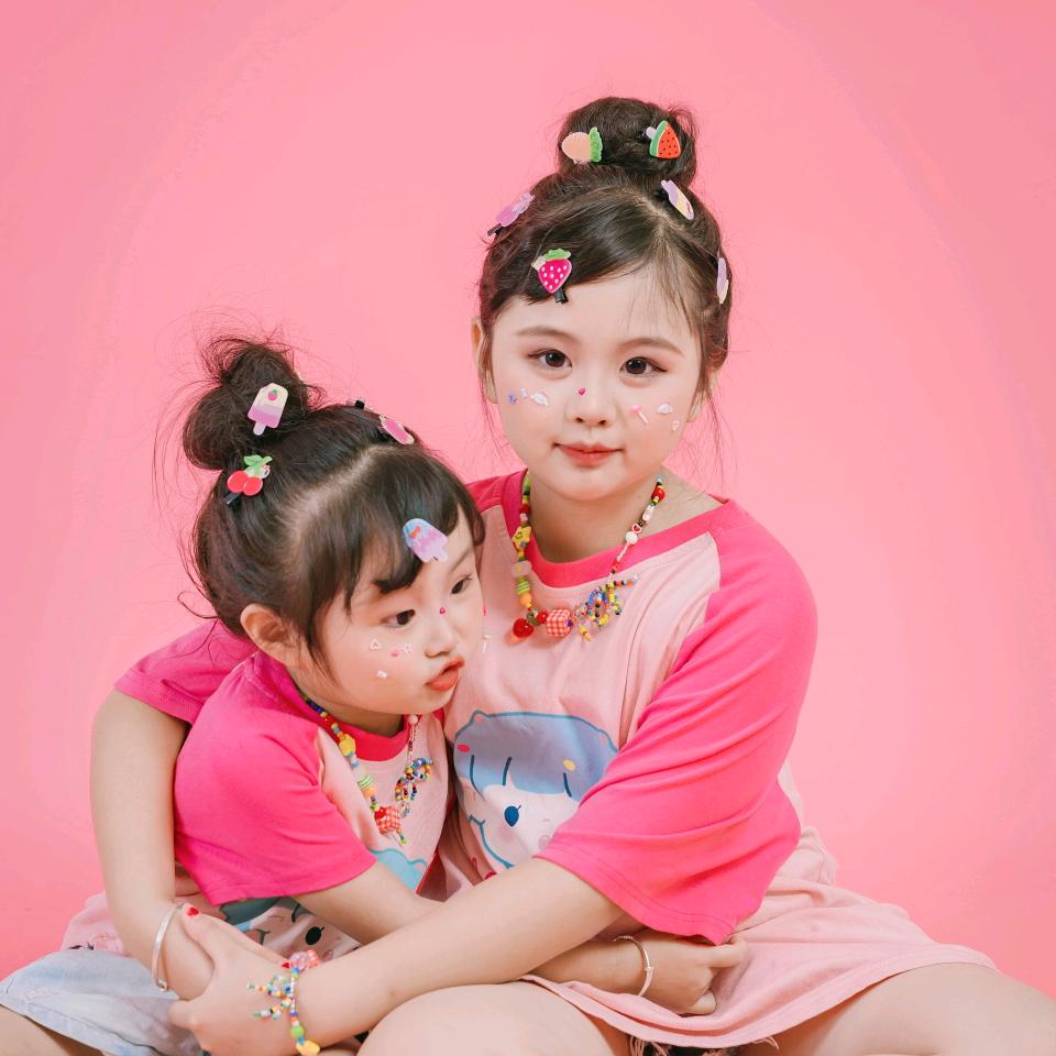 是函函和朵朵呀