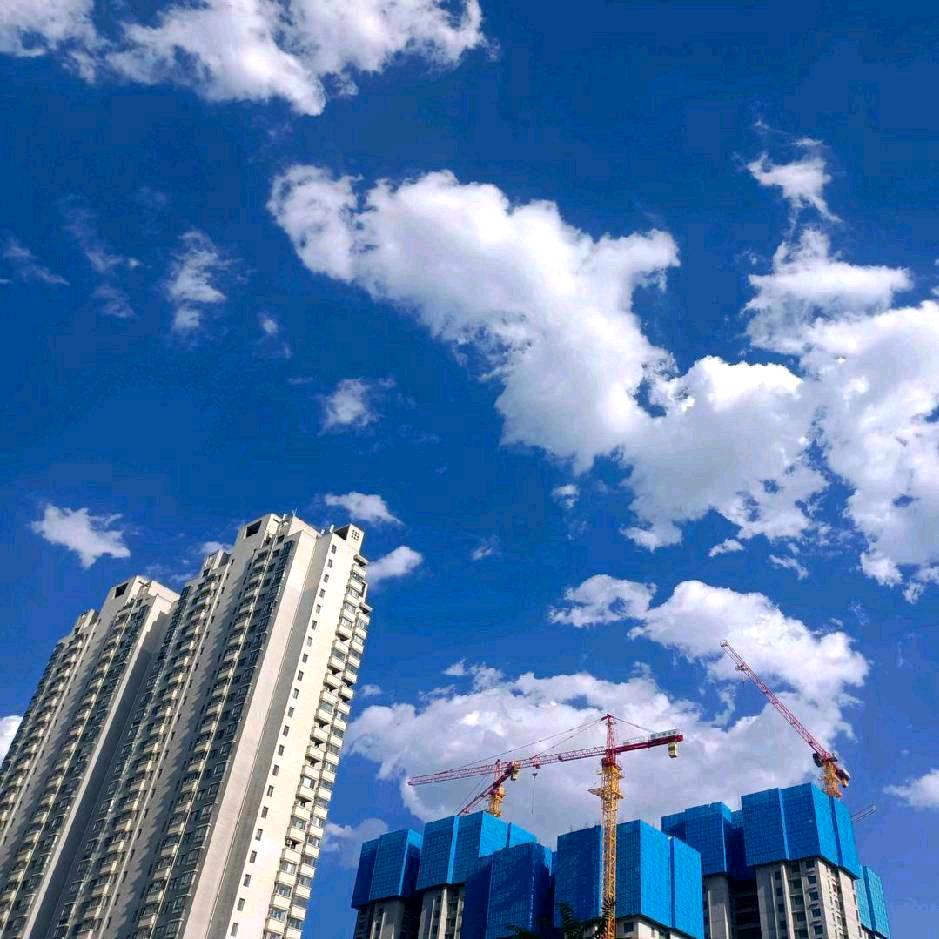 雨在云中