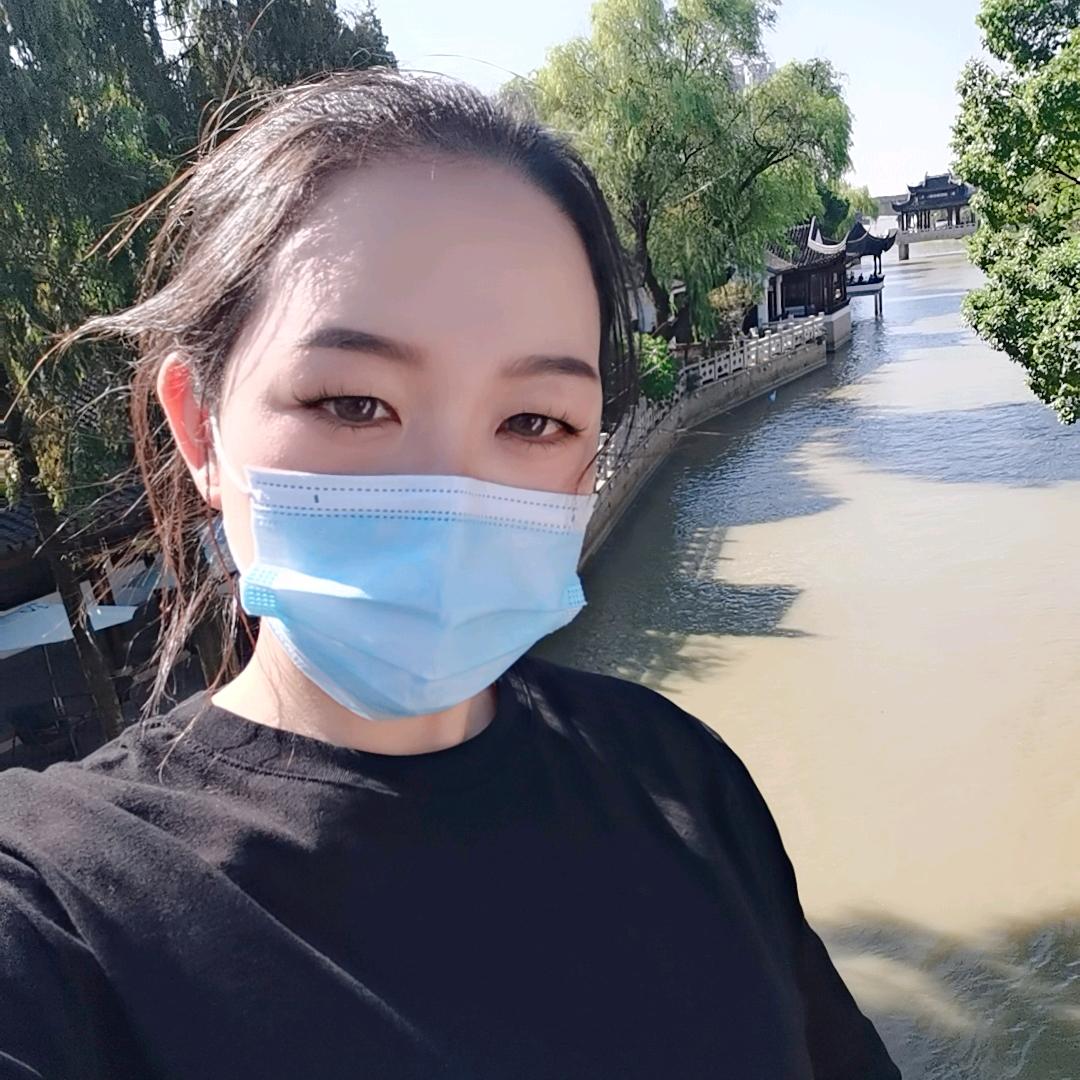 慧慧转呼啦圈  （每晚九点十分直播）